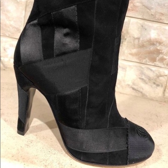 Chanel over the knee boots - Picture 2 of 8